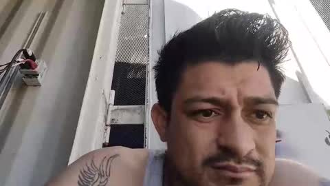 Snapshot of maravillaernesto189 chatting on February 7, 8:23 pm maravillaernesto189 online show from February 7, 8:23 pm