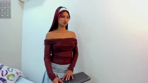 Maray Lous  online show from March 11, 9:32 pm