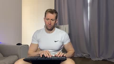 alex marvelxx online show from April 24, 8:50 am