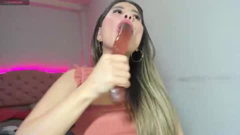 Snapshot of marcela_56 chatting on September 25, 2:59 am marcela_56 online show from September 25, 2:59 am