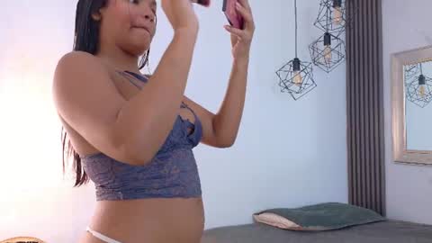 Snapshot of marcela_cepeda chatting on July 20, 8:33 pm Mar online show from July 20, 8:33 pm