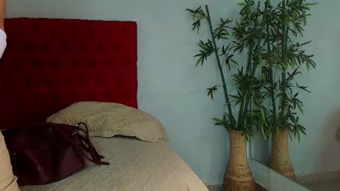 Snapshot of marcela_cepeda chatting on July 27, 6:59 pm Mar online show from July 27, 6:59 pm