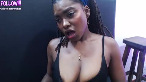 Snapshot of marcelagreyy chatting on September 18, 12:23 am MARCELA  online show from September 18, 12:23 am