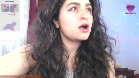 Snapshot of marceline_uu chatting on November 4, 8:30 pm M A R C I online show from November 4, 8:30 pm