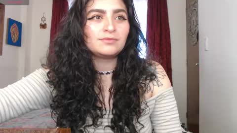 Snapshot of marceline_uu chatting on December 16, 4:12 pm M A R C I online show from December 16, 4:12 pm