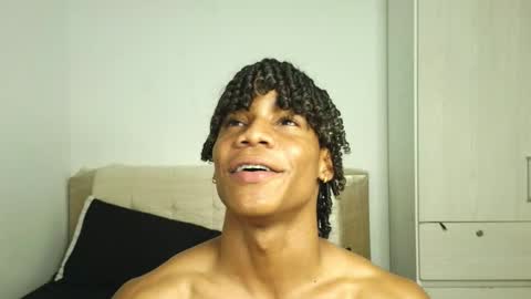 Snapshot of marcelo_dosantos77 chatting on January 12, 9:42 pm MARCELO online show from January 12, 9:42 pm