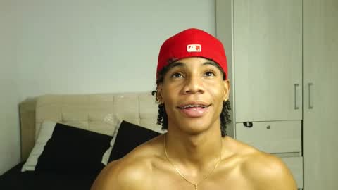 Snapshot of marcelo_dosantos77 chatting on February 2, 5:55 pm MARCELO online show from February 2, 5:55 pm