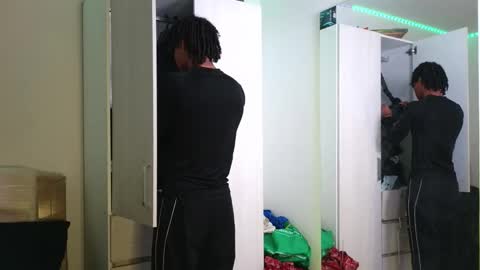 Snapshot of marcelo_dosantos77 chatting on February 4, 9:09 pm MARCELO online show from February 4, 9:09 pm