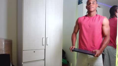 Snapshot of marcelo_dosantos77 chatting on February 19, 6:04 pm MARCELO online show from February 19, 6:04 pm