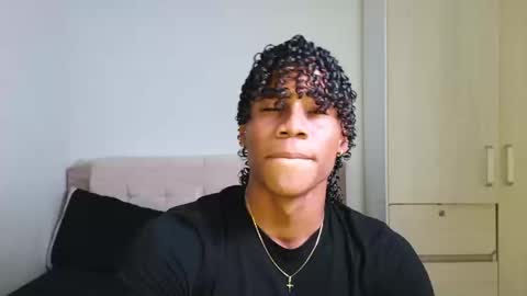 Snapshot of marcelo_dosantos77 chatting on March 13, 10:05 pm MARCELO online show from March 13, 10:05 pm