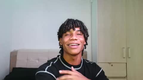 Snapshot of marcelo_dosantos77 chatting on March 16, 7:40 pm MARCELO online show from March 16, 7:40 pm