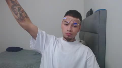 Snapshot of marcelo_m1lk chatting on September 16, 9:32 am marcelo_m1lk online show from September 16, 9:32 am