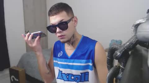 Snapshot of marcelo_m1lk chatting on September 20, 1:56 pm marcelo_m1lk online show from September 20, 1:56 pm