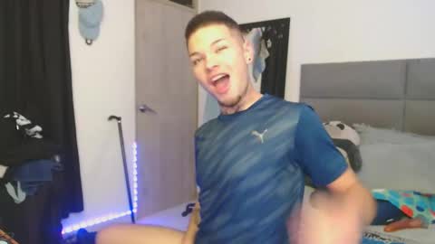 Snapshot of marcelo_m1lk chatting on October 11, 7:07 am marcelo_m1lk online show from October 11, 7:07 am