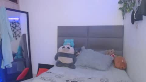 Snapshot of marcelo_m1lk chatting on October 13, 5:18 am marcelo_m1lk online show from October 13, 5:18 am