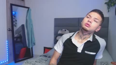 Snapshot of marcelo_m1lk chatting on October 14, 5:19 am marcelo_m1lk online show from October 14, 5:19 am