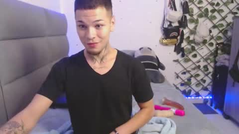 Snapshot of marcelo_m1lk chatting on October 25, 5:37 am marcelo_m1lk online show from October 25, 5:37 am