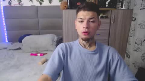 Snapshot of marcelo_m1lk chatting on November 3, 4:47 am marcelo_m1lk online show from November 3, 4:47 am