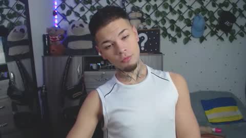 Snapshot of marcelo_m1lk chatting on November 5, 3:50 am marcelo_m1lk online show from November 5, 3:50 am