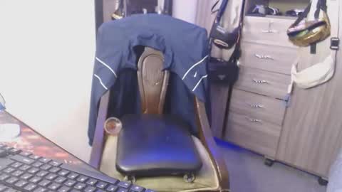 Snapshot of marcelo_m1lk chatting on November 8, 5:40 am marcelo_m1lk online show from November 8, 5:40 am