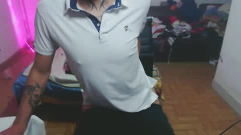 Snapshot of marcelo_m1lk chatting on November 16, 3:23 am marcelo_m1lk online show from November 16, 3:23 am