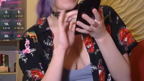 marci_n online show from October 4, 9:13 pm