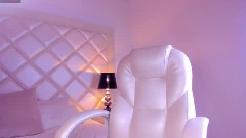 marco_deluxe online show from June 4, 11:38 am