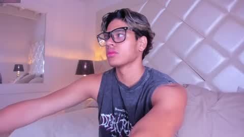 marco_deluxe online show from June 6, 11:37 am