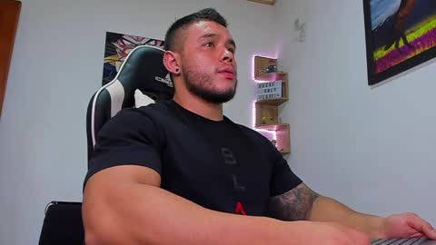 Snapshot of marco_diaz1 chatting on March 10, 10:02 pm Marco Diaz online show from March 10, 10:02 pm