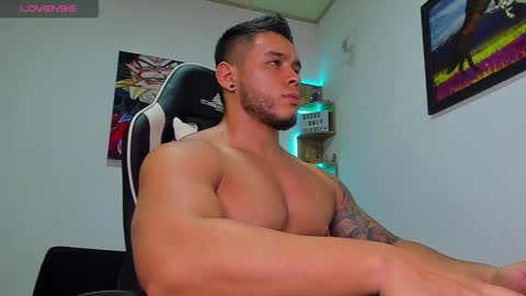 Snapshot of marco_diaz1 chatting on September 29, 1:22 am Marco Diaz online show from September 29, 1:22 am