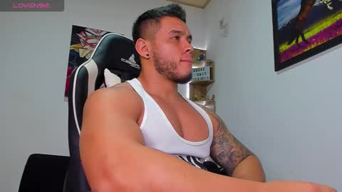 Snapshot of marco_diaz1 chatting on October 1, 1:55 am Marco Diaz online show from October 1, 1:55 am