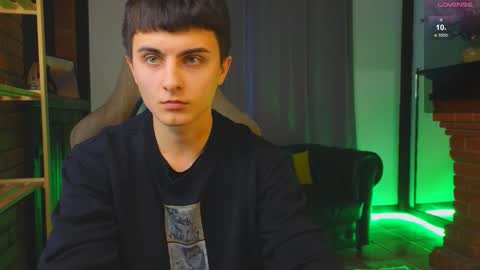 Snapshot of marco_flow chatting on December 19, 9:05 am Marco online show from December 19, 9:05 am