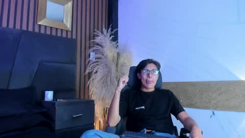 Marco And Allice online show from May 31, 10:00 pm