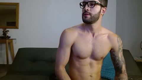 Snapshot of marcoandpolo01 chatting on January 10, 12:17 am Marco Polo online show from January 10, 12:17 am