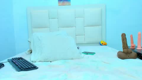 Snapshot of marcojohnsoon chatting on February 21, 11:32 pm Marco Luis online show from February 21, 11:32 pm