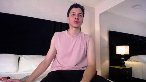 Snapshot of marcus_hanks chatting on January 31, 4:03 am Marcus Hanks online show from January 31, 4:03 am