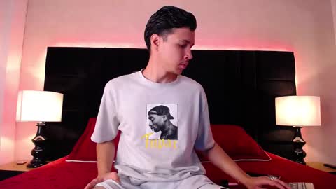 Snapshot of marcus_hanks chatting on February 1, 4:03 am Marcus Hanks online show from February 1, 4:03 am