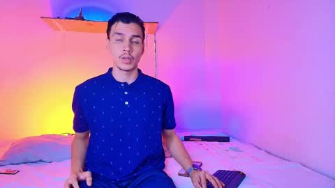 Snapshot of marcus_hanks chatting on November 3, 3:08 am Marcus Hanks online show from November 3, 3:08 am