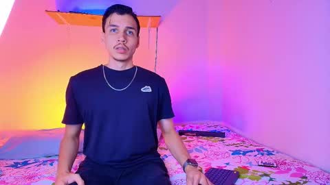 Snapshot of marcus_hanks chatting on November 7, 5:07 am Marcus Hanks online show from November 7, 5:07 am