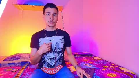 Snapshot of marcus_hanks chatting on November 15, 4:54 am Marcus Hanks online show from November 15, 4:54 am