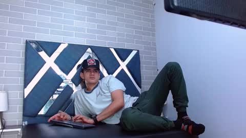 Snapshot of marcus_hans chatting on October 10, 12:26 pm marcus hans online show from October 10, 12:26 pm