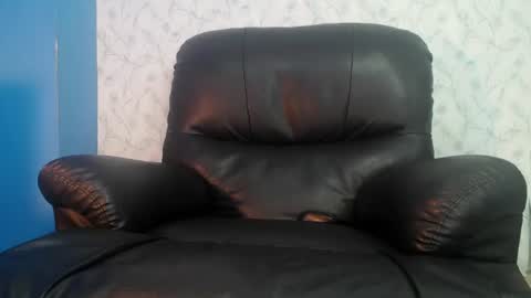 Snapshot of marcus_jeron chatting on June 12, 9:25 pm marcus_jeron online show from June 12, 9:25 pm