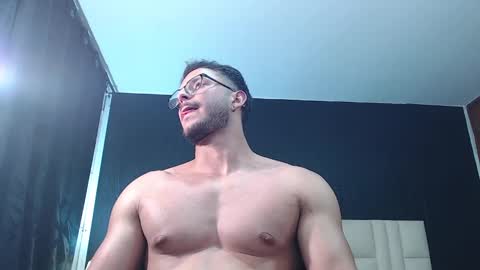 marcus_lafourt online show from December 14, 2:23 am