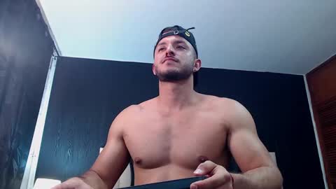 marcus_lafourt online show from December 14, 7:14 pm