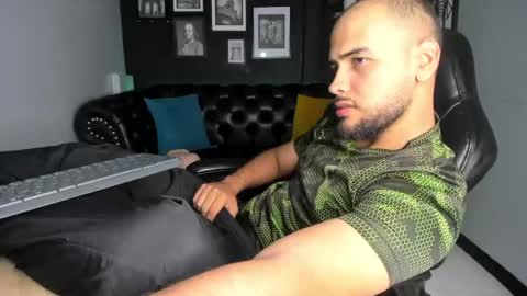 marcus_soler online show from June 6, 3:17 pm