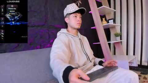 Snapshot of marcuscollins1_ chatting on December 3, 12:58 pm Marcus online show from December 3, 12:58 pm