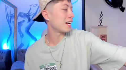 Snapshot of marcuscollins1_ chatting on June 14, 2:19 pm Marcus online show from June 14, 2:19 pm