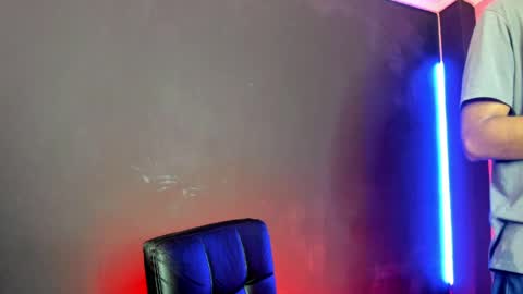 Snapshot of marcusgrayy chatting on April 17, 12:19 pm Marcus online show from April 17, 12:19 pm