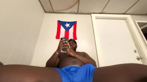 Snapshot of marcuslouis18 chatting on April 19, 12:59 pm marcuslouis18 online show from April 19, 12:59 pm