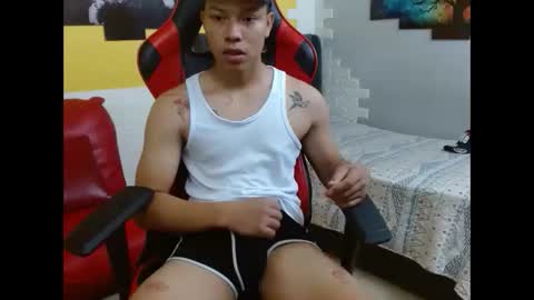 marcuss_2 online show from December 4, 1:20 pm